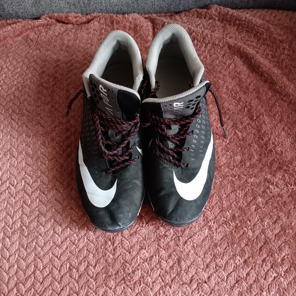 Nike Black and White Sports Shoes with Red Accents
